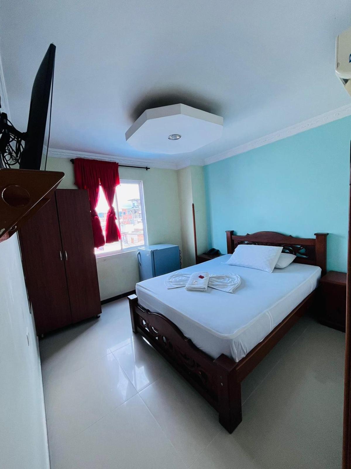 Hotel Bucarica Plaza ブカラマンガ エクステリア 写真