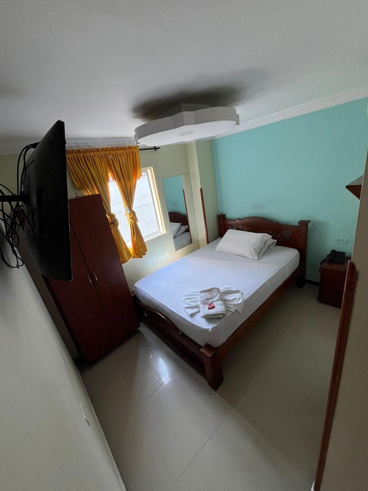 Hotel Bucarica Plaza ブカラマンガ エクステリア 写真